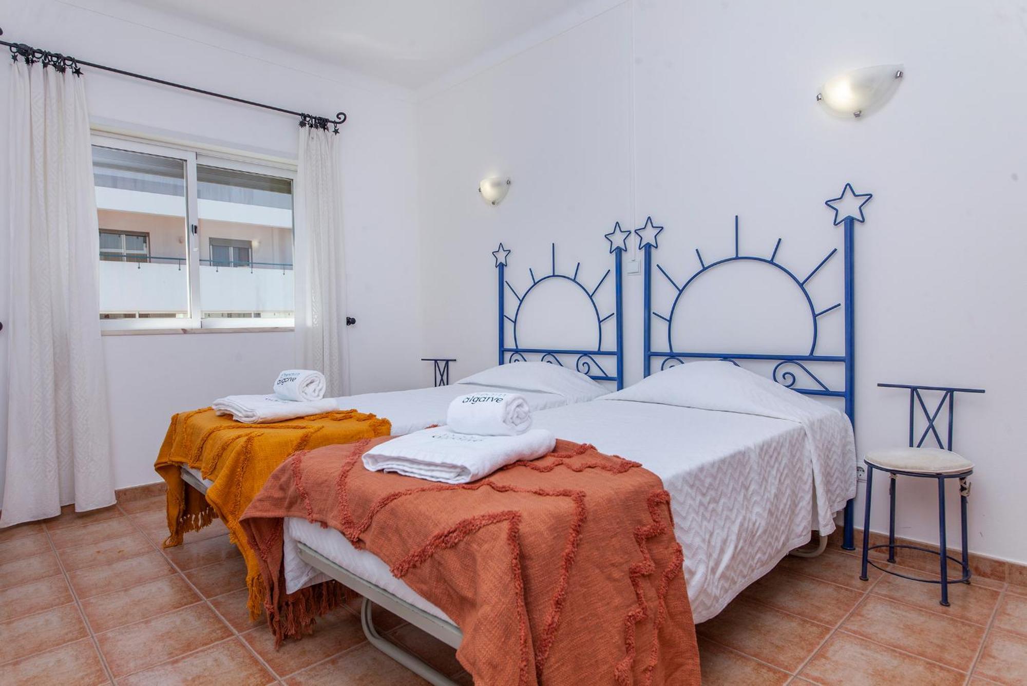 P - Meia-Praia Seaview Guesthouse Lagos Oda fotoğraf