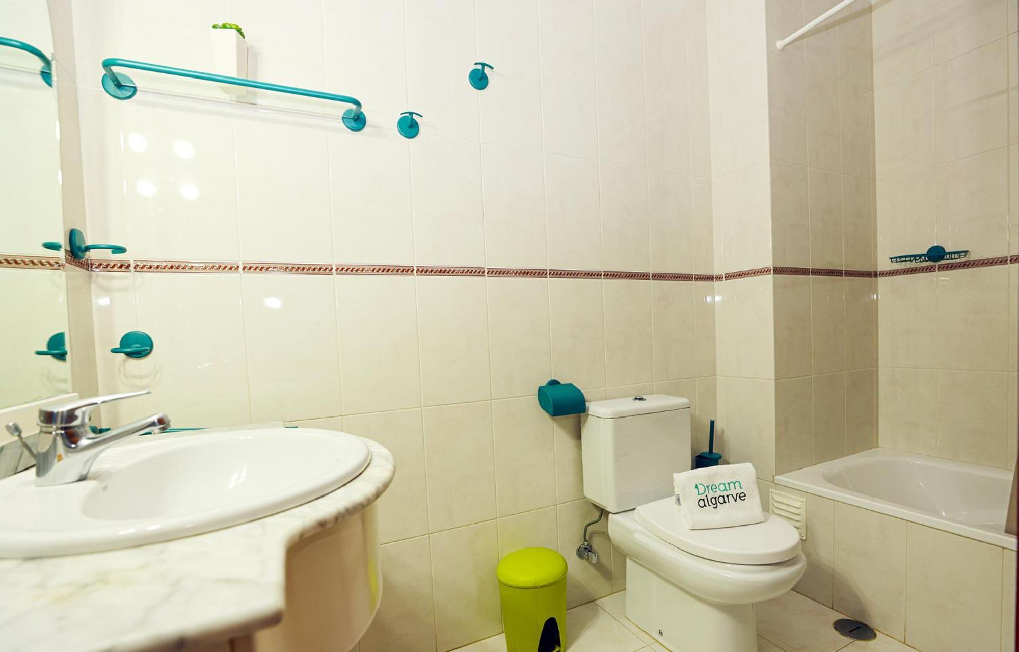P - Meia-Praia Seaview Guesthouse Lagos Dış mekan fotoğraf
