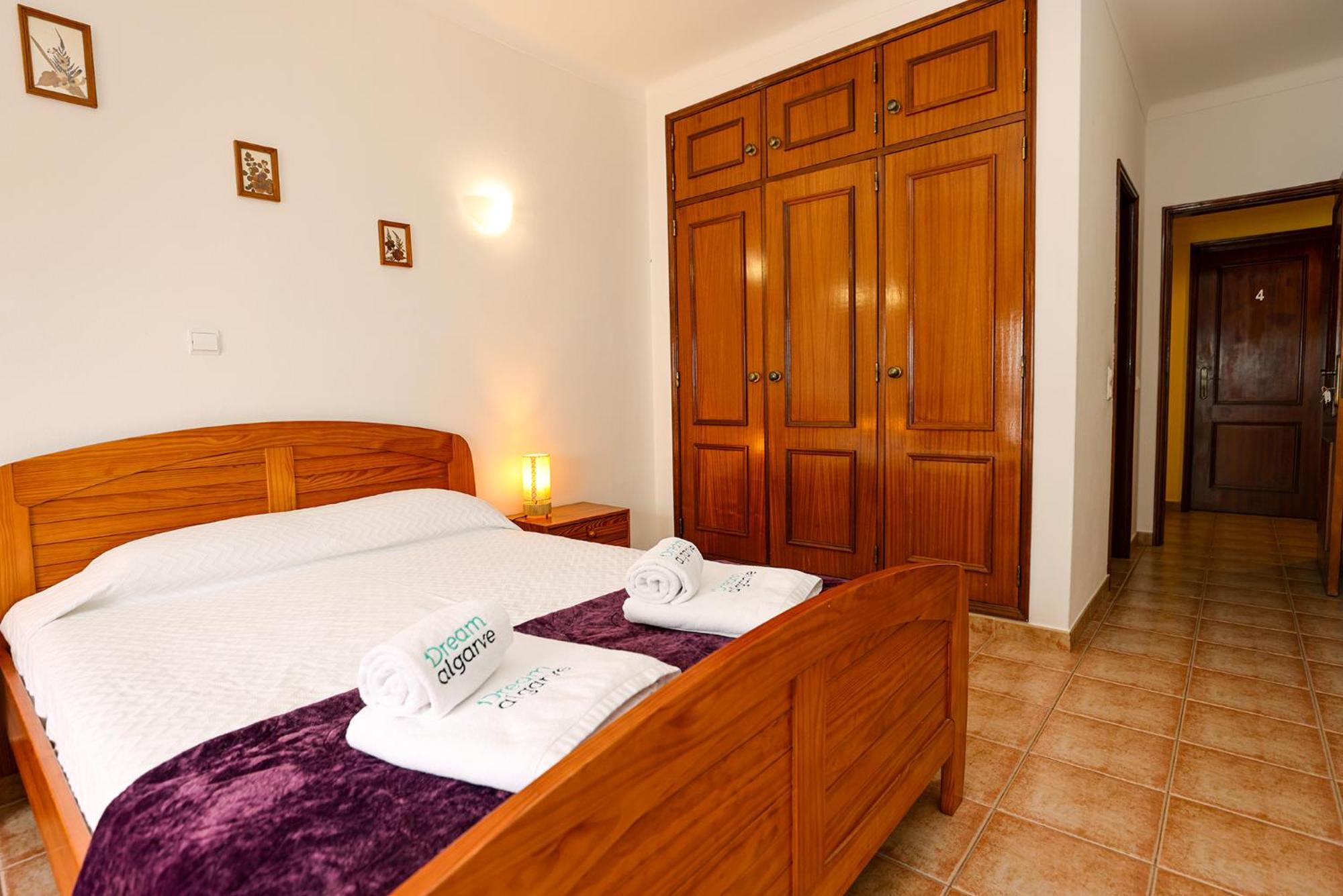 P - Meia-Praia Seaview Guesthouse Lagos Dış mekan fotoğraf