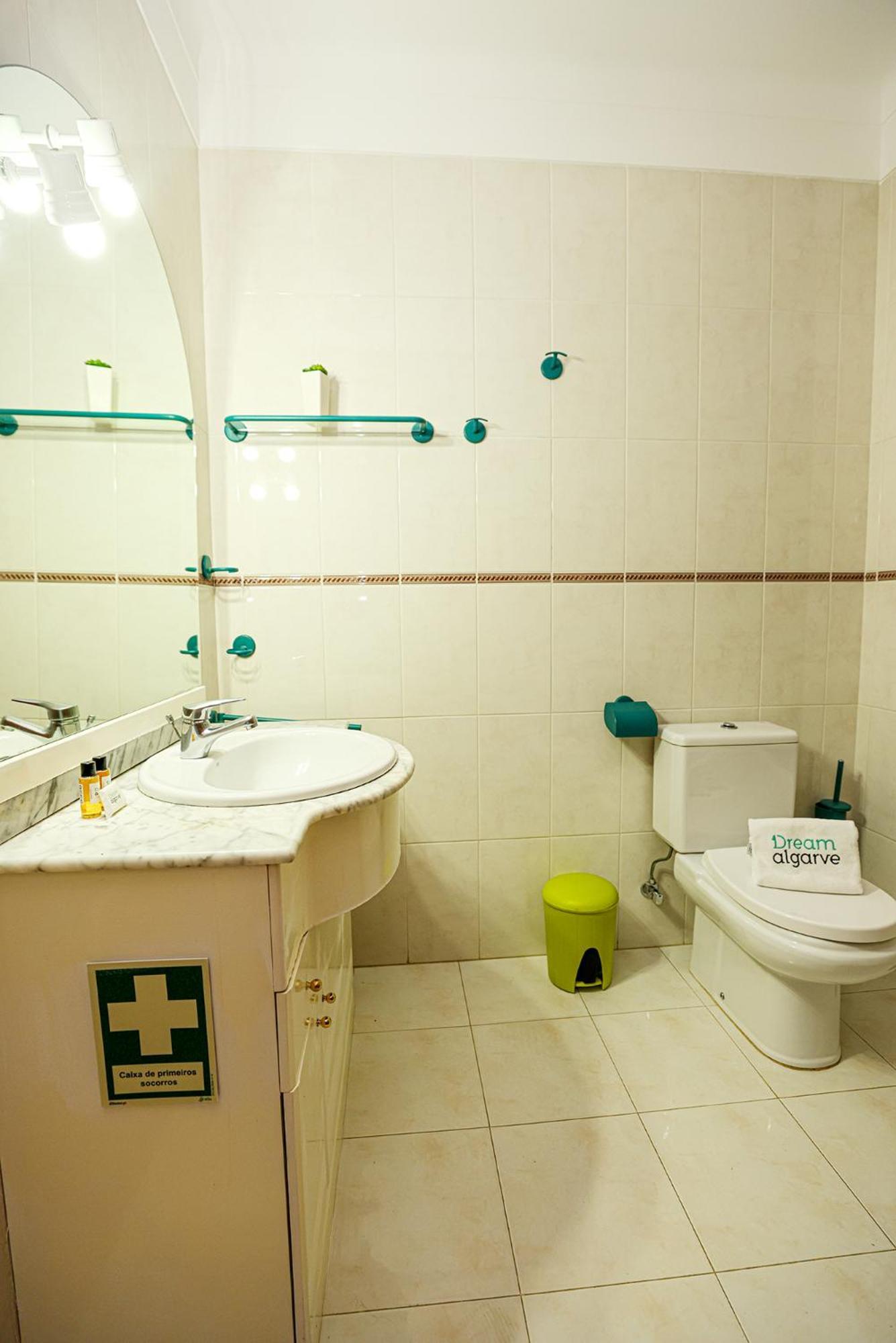 P - Meia-Praia Seaview Guesthouse Lagos Dış mekan fotoğraf